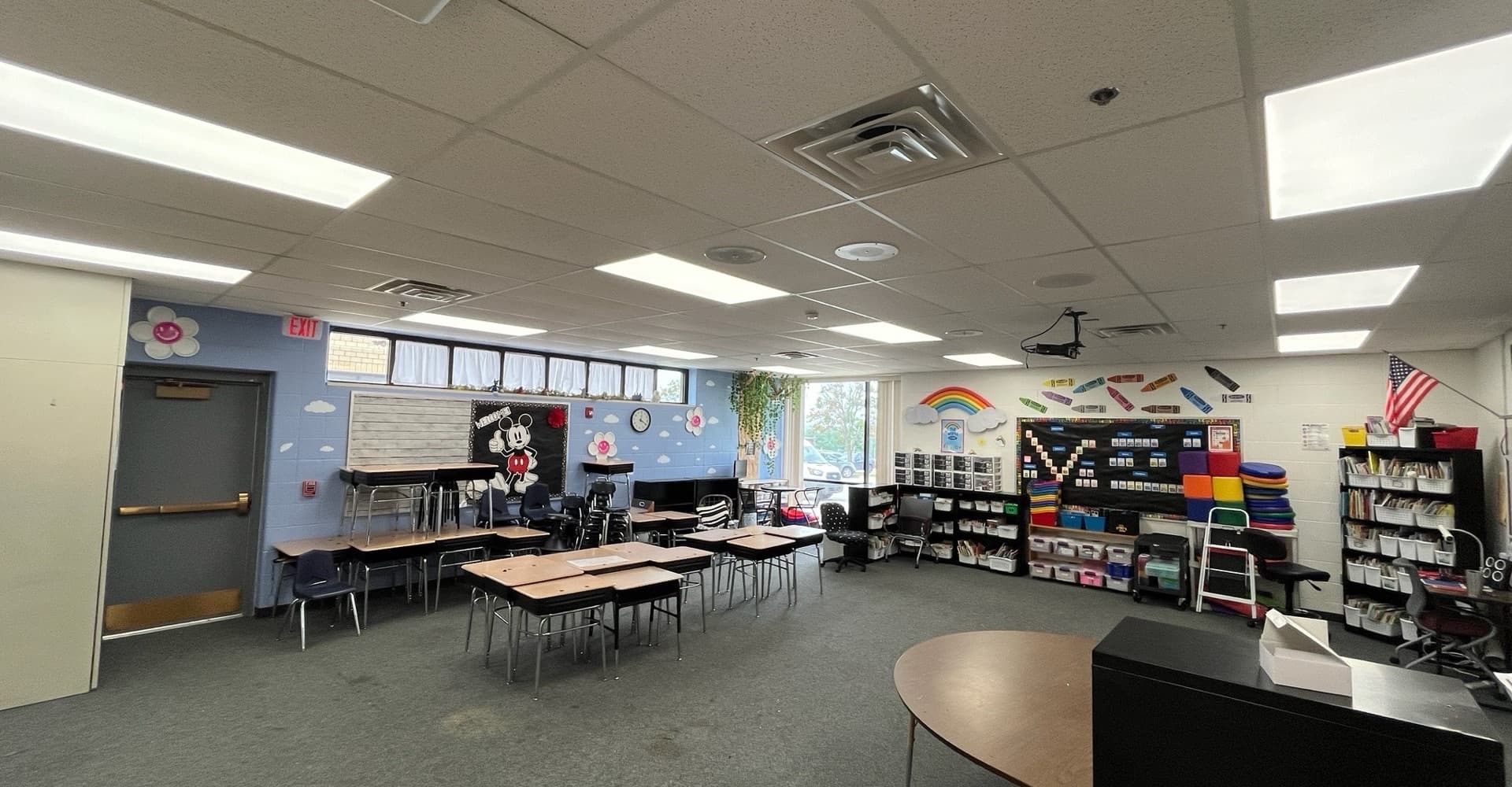 classroom lighting after